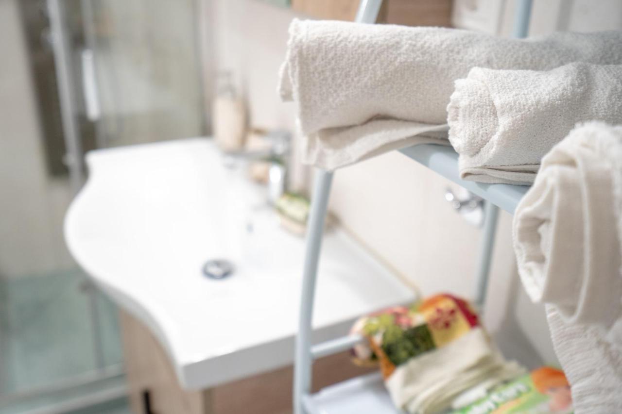 Pasalimani 1 Bedroom 4 Persons Apartment Piraeus Ngoại thất bức ảnh